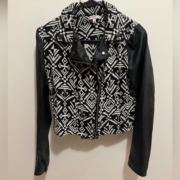 Blu-Pepper Moto Jacket Black White Geometric Aztec Print Large - Picture 1 of 3
